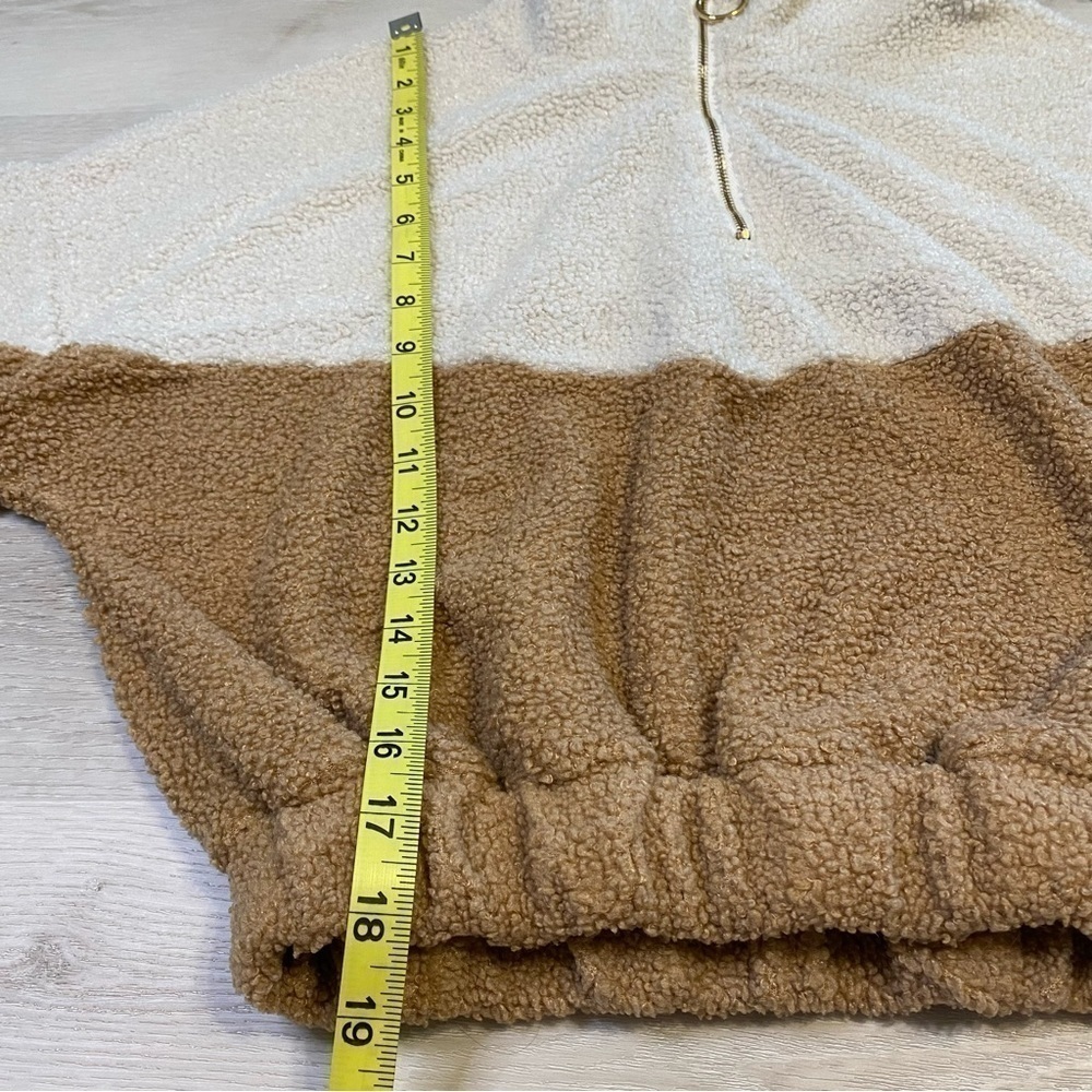 Cropped Half Zip Teddy Sherpa, Tan/Ivory, Size Medium - Picture 5 of 8